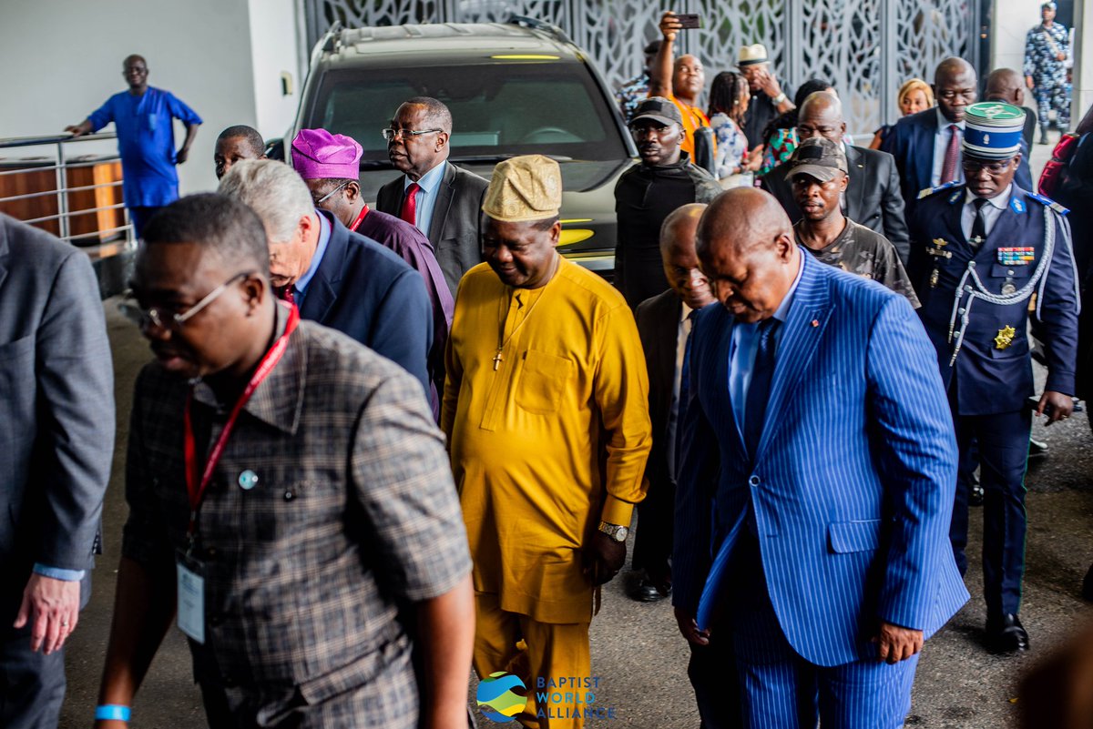 BaptistWorld's tweet photo. We were deeply honored to receive the President of the Central African Republic, Professor Faustin Touadera at the 2024 BWA Annual Gathering, who is also a dedicated Baptist Deacon. Our prayers are with him for a blessed and successful term in office.

#BWAlagos #BaptistWorld https://t.co/1Wd5jE0M8o