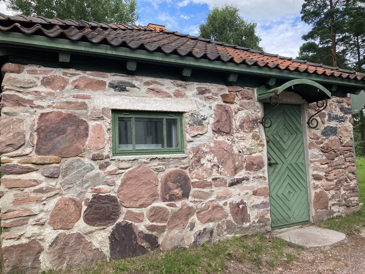 Lähimatkailua museoon
<a href="/ECmuseo/">Emil Cedercreutzin museo</a> #Harjavalta 
Suosittelen!
#Satakunta #museo #kulttuuri #kesä #menovinkki