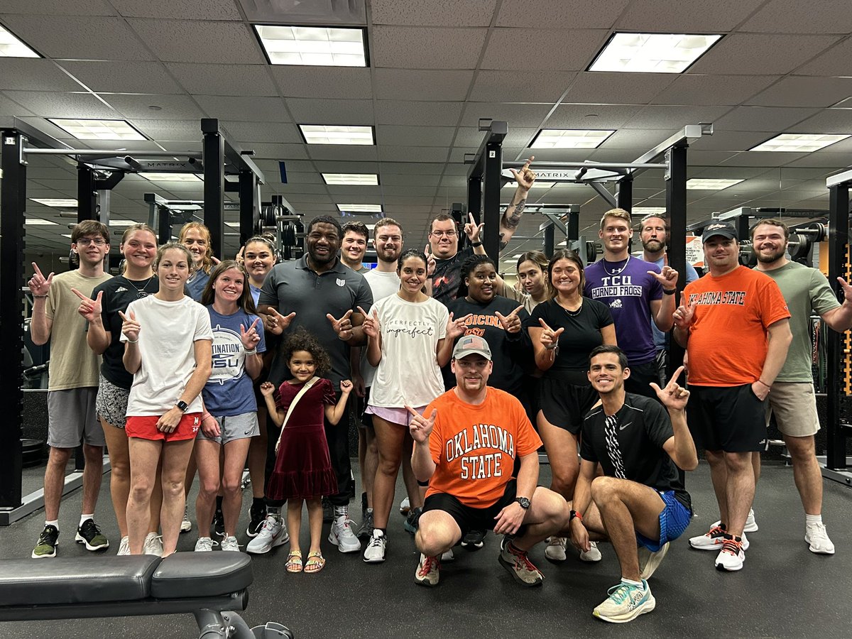 Yesterday our MAT1’s had the pleasure of learning all things strength and conditioning from personal trainer (and ED doc) Chris in the OSU CHS Wellness Center!
#athletictraining #okstatemat #strengthandconditioning