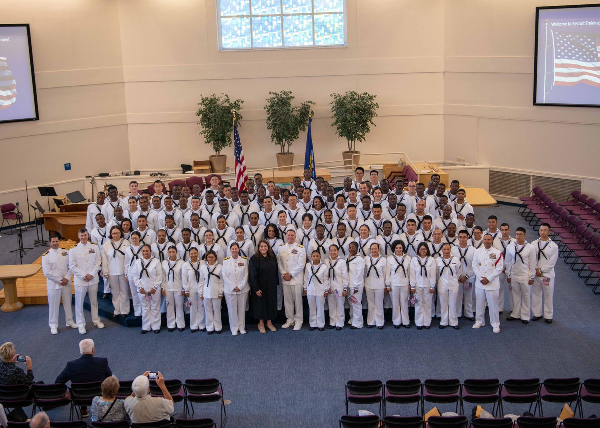 NavyRTC's tweet photo. Congratulations to the Recruits and Sailors who pledged the Naturalization Oath of Allegiance to the United States of America!
#RTC #bootcamp #naturalizationceremony https://t.co/SgYMYXmfza