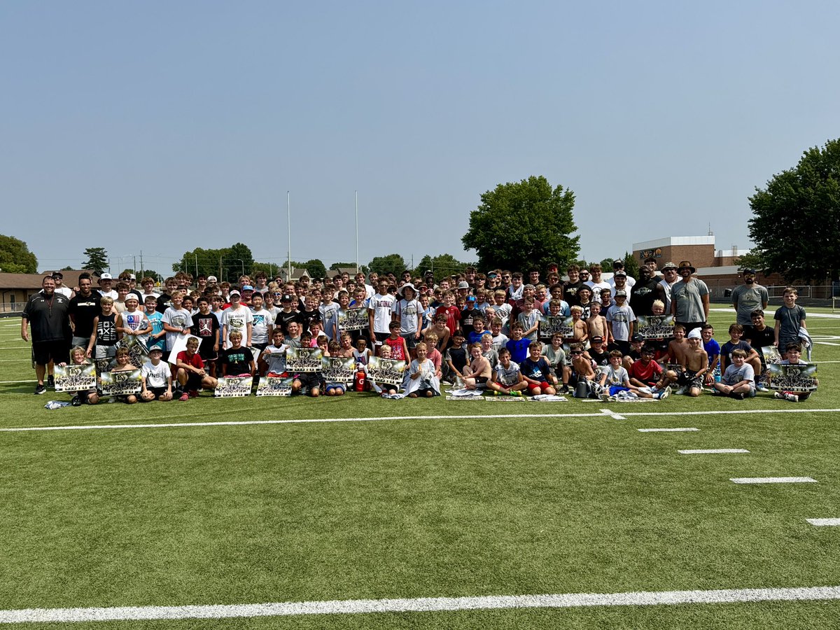 BVTouchdownClub tweet media