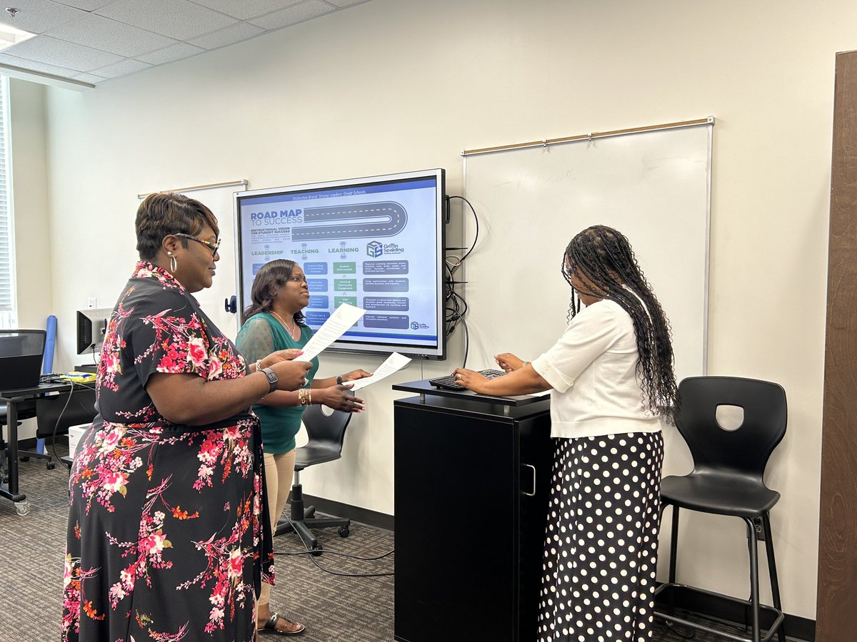 MsFagin's tweet image. Many thanks to the wonderful actresses who performed in my skit on why everyone should put in a ticket for their tech repairs. I thoroughly enjoyed training today at the Clerical Academy! These women are rockstars 🤩! #FaginatorTech @GriffinSpalding