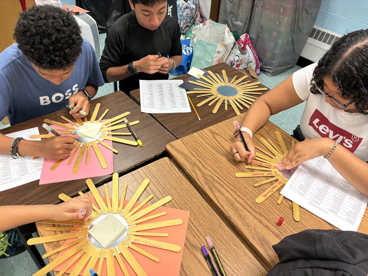 Lissette María-Colón Collins tweet media