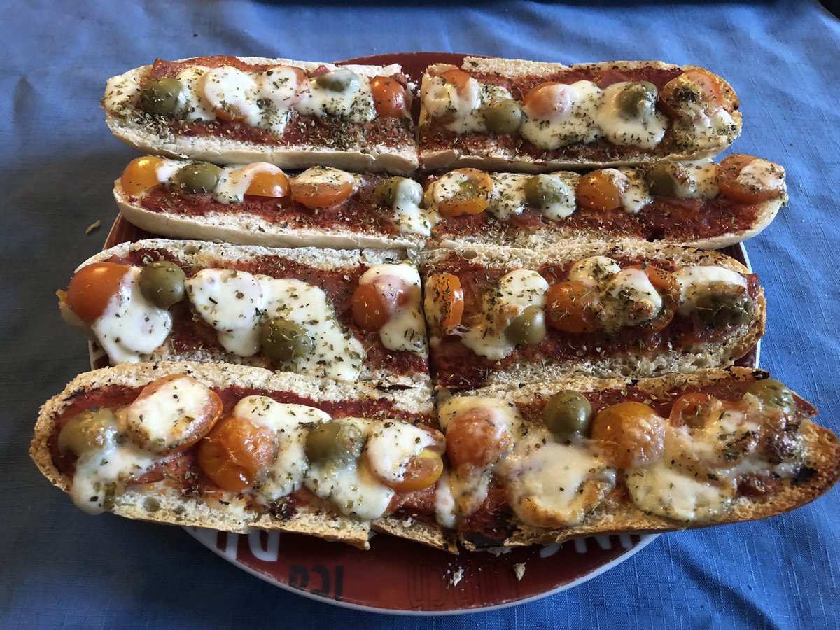 jodyleach76's tweet photo. Having a throwback 80’s evening…. Homemade French bread salami pizza🥖&amp; the classic ‘Monster Squad’ - if you’ve not seen, it’s a bit Goonies meets classic monster movie mix🧛‍♂️ 

I always say don’t live in the past but it’s ok to visit every now and again😉 https://t.co/WzXCE8UHoh