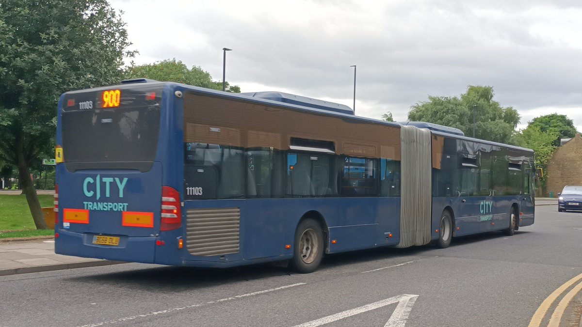 Back into the habit of posting again! Here's City Transports absolutely lovely Ex First York Bendy Citaro helping with the Metro Replacements between Shiremoor and South Gosforth