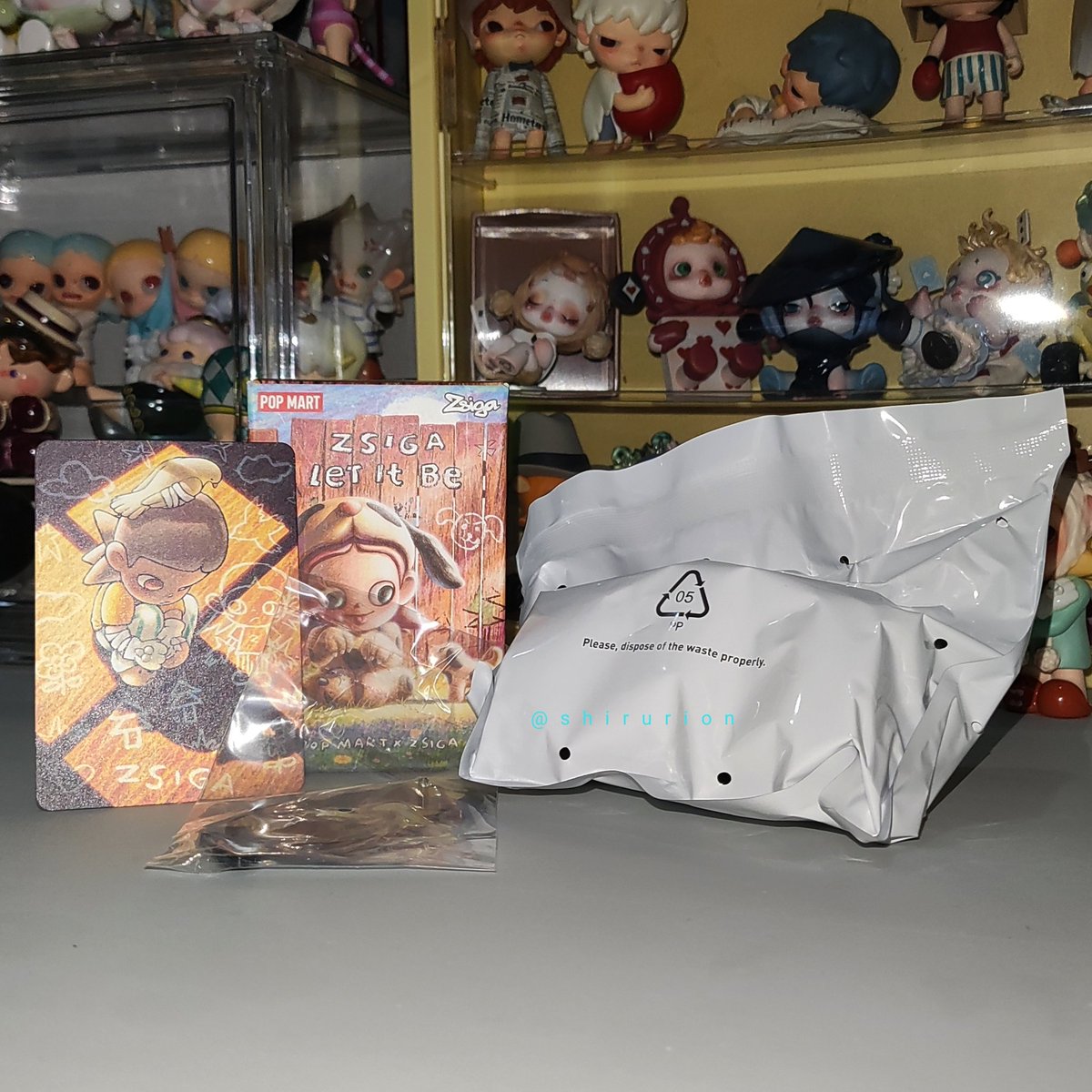 shirurion's tweet photo. WTS / WTT Pop Mart 🫶

Halo gais, aku kembali menawarkan popmart 🥲

Aku dapet double buat Zsiga Let It Be (Keeping Company) dan Hirono Reshape (Fading) ini 🥲

Jadi kalau ada yang mau beli atau trade bisa DM aku yaa, thank yoouuu ✨✨

#POPMART #WTs #wtt #ZSIGA #HIRONO #Reshape https://t.co/S1uIcSbtCp