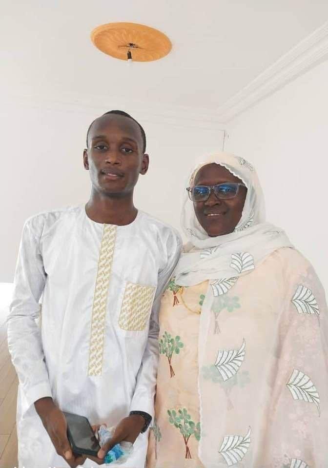 dongholtouma's tweet photo. Abdoul Gouddoussy BAH, (3e) troisième de la République en Science Expérimentale pour le compte des résultats du #BAC2024 en #Guinée.

Enfant de DONGHOL TOUMA, il fait désormais partie de la longue liste des lauréats que #DongholTouma enregistre depuis des années. Toutes nos 🙌. https://t.co/R9jK2IZbIX
