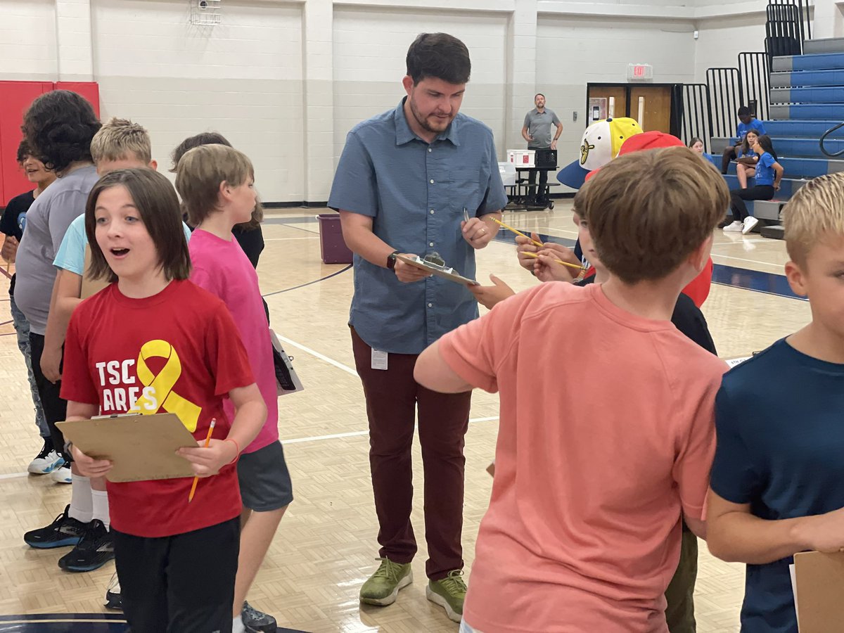 Bellevue Middle School tweet media