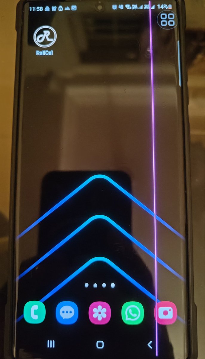 Abdulla93009024's tweet photo. This is a thread on
Samsung Community, from Samsung CEO Philippines. How can you charge your customers so much?
People buy flagship phones worth lakhs thinking them of being reliable and durable.This is what they get.#SamsungPinkLine
#SamsungGreenLine https://t.co/rJ15Dj2hEQ