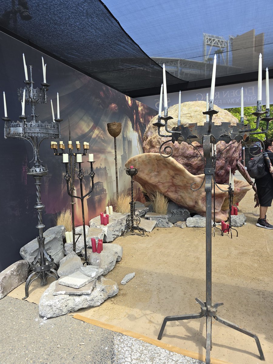 Alan.Collects tweet media