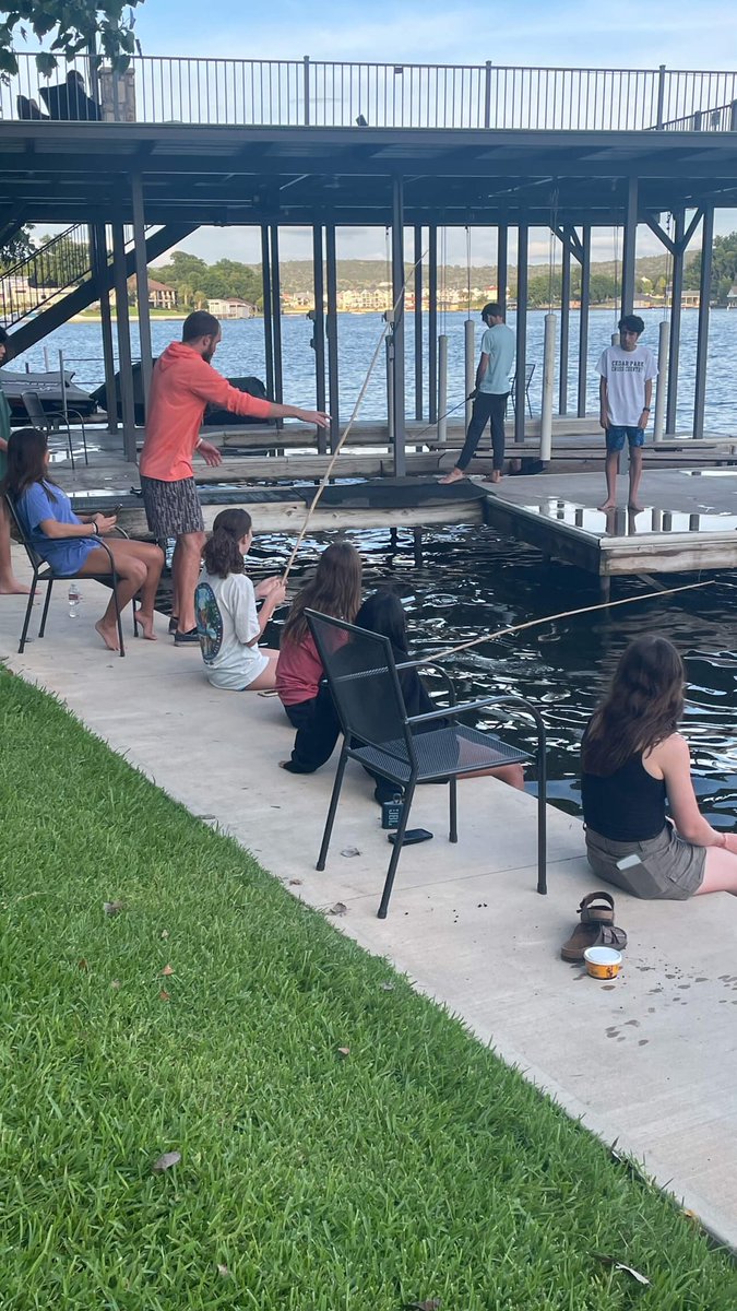 CPHS_CCTF's tweet image. What a great team camp this week with cross country: great morning runs, great team bonding, great leadership talks, and some fun on the water.  Cross Country 2024 is ready to go!

#Cpdna #runforgold
@CoachQCPProud @j_wo24 @coach_pearce