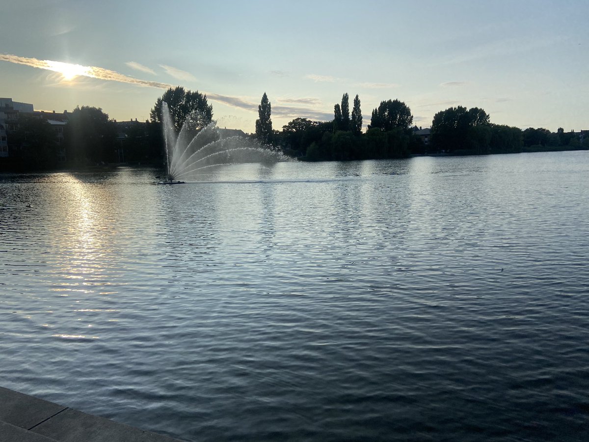 Lovely evening in Copenhagen and found out I’ve passed my NPQSL 🎉 cheers to the first week of the holidays 🥂