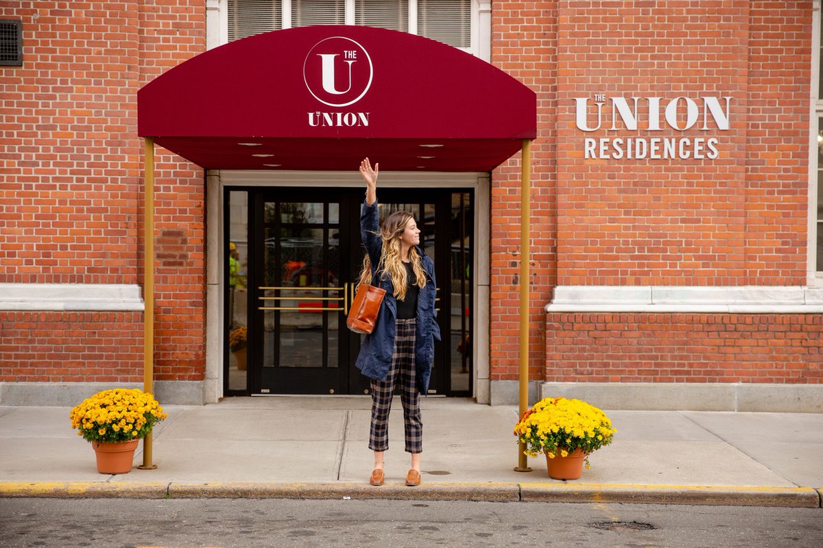 Living at The Union means beings steps away from historic downtown New Haven, and all this beautiful city has to offer!

#RentTheUnion #NewHavenLuxuryApartments #NewHavenLiving