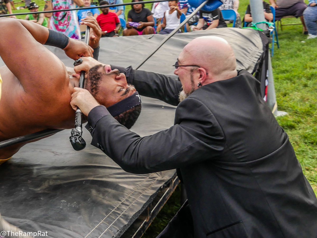 “Your masters beat you bloody
Still you’re running back for more
And every day, you lay down and play the whore

The torture never stops”
@battleontheborder  #RiverCityWrasslin2
@erik_surge <a href="/BarnabasSpector/">David Barnabas Spector</a> @kongosyris78 @cayden_retanacfr