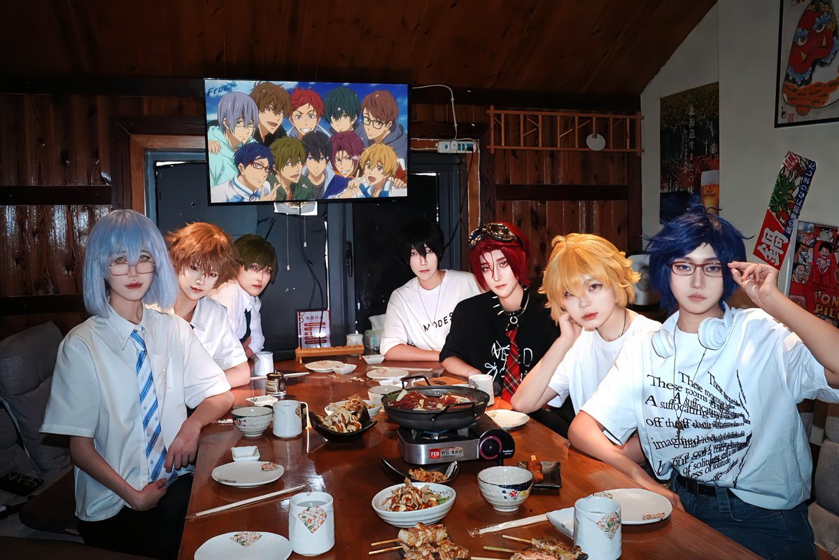 Dusky0000FF's tweet photo. 属于free的夏���永不完结
桐岛夏也:Dusky       芹沢尚:贺淮
松冈凛:Tele                七濑遥:少也
叶月渚:萝卜                 橘真琴:林林
龙崎怜:噬糖-ST         摄影:小浣熊
#free！男子游泳部 #Freeオケコン #free https://t.co/pB36MpY4Nb
