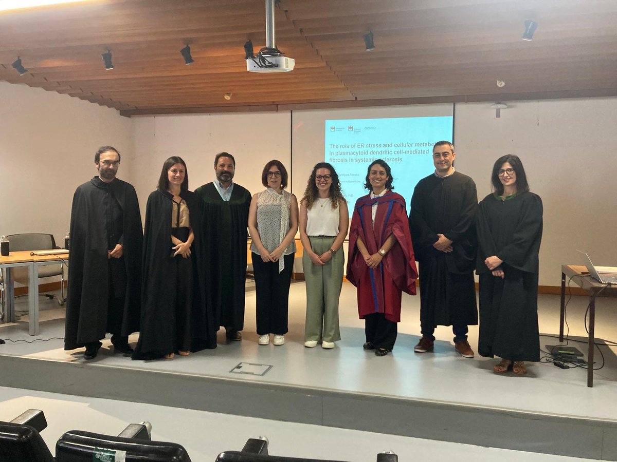 Tânia Santiago (@tanialsantiago) on Twitter photo Congratulations to Catarina Almeida and <a href="/BeatrizHFe/">Beatriz H. Ferreira</a> for the great and interesting work on "The role of endoplasmic reticulum stress and cellular metabolism in plasmacytoid dendritic cell-mediated fibrosis in
systemic sclerosis". Thank you for the invitation to be part of the jury Congratulations to Catarina Almeida and <a href="/BeatrizHFe/">Beatriz H. Ferreira</a> for the great and interesting work on "The role of endoplasmic reticulum stress and cellular metabolism in plasmacytoid dendritic cell-mediated fibrosis in
systemic sclerosis". Thank you for the invitation to be part of the jury