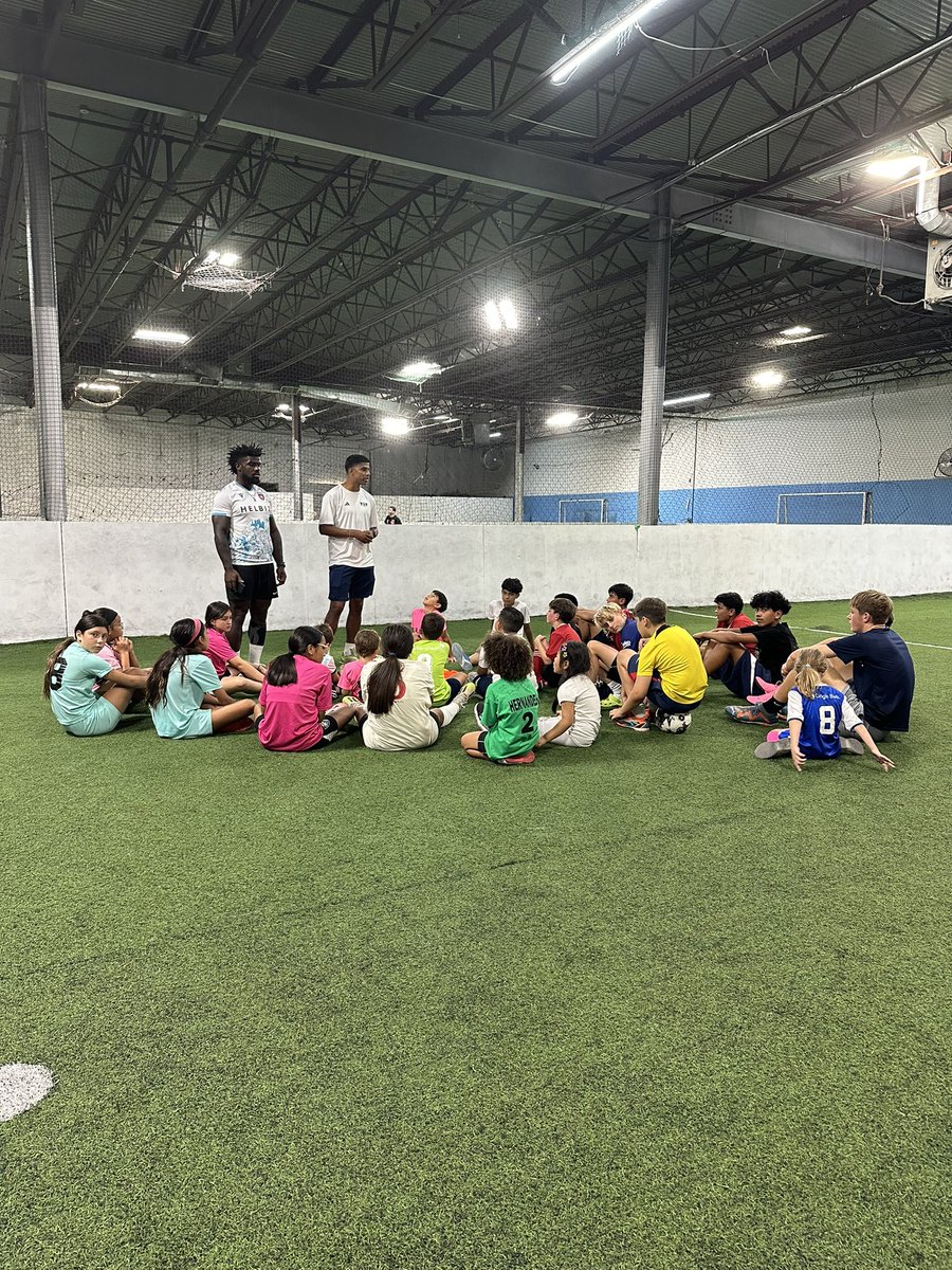 SavionW_'s tweet photo. Day 1 of camp ✅
SUPER FUN ✅
SUPER PRODUCTIVE ✅
GREAT VIBES ✅

We are back at it in the morning, &amp; you can still sign your baller(s) up for tomorrow!!! Link below! ⚽️🔥

https://t.co/YE7vya9xNX https://t.co/nzmnLSamnO