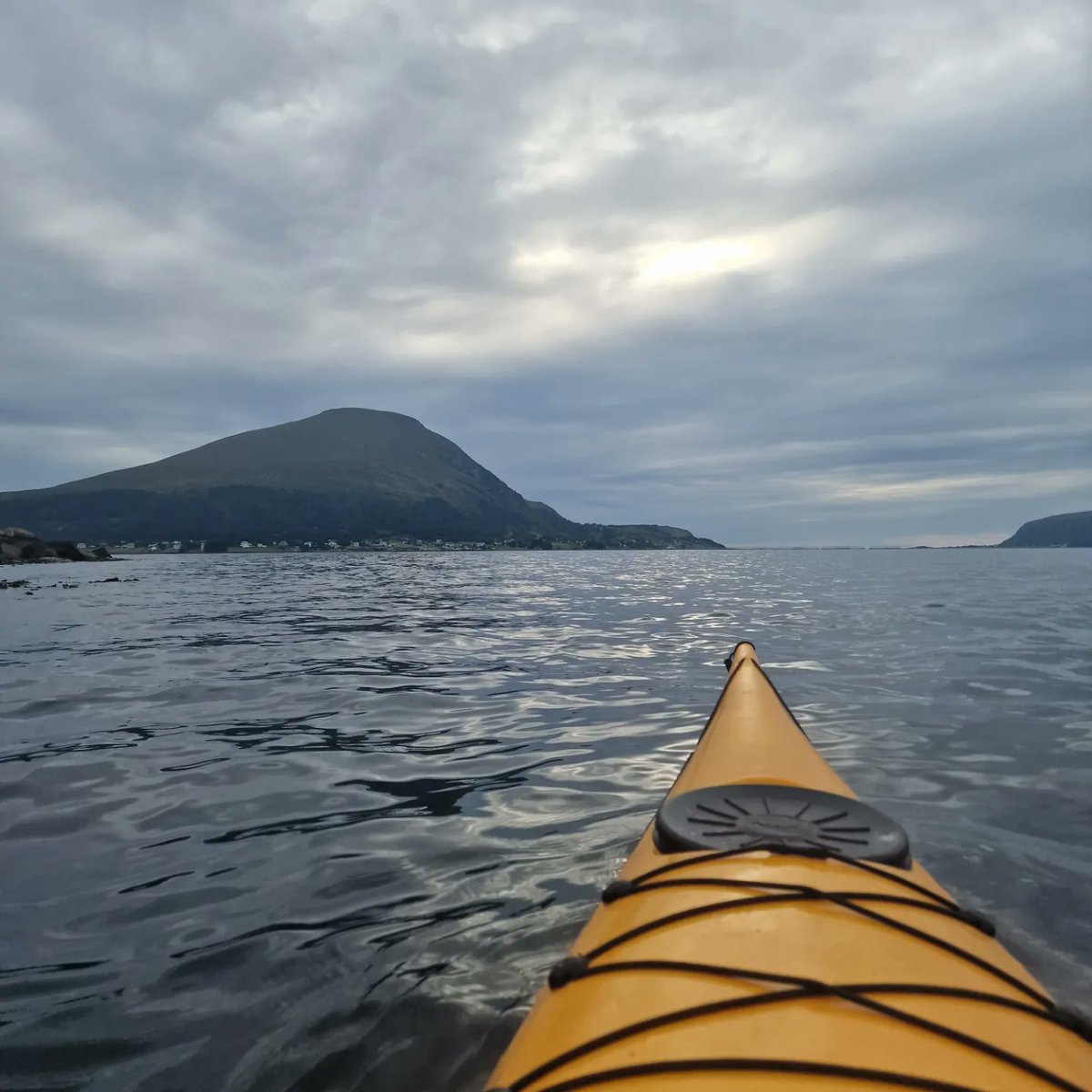 Nydelig tur til Lausund og rundt på utsiden av Hestøya.