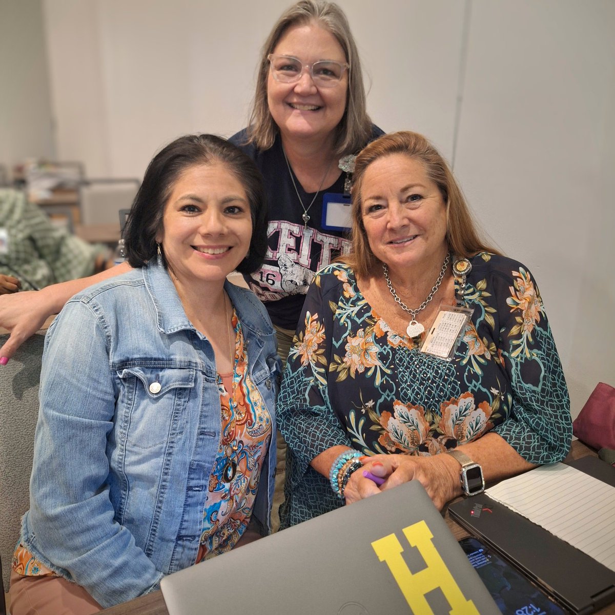 Elizabeth Rodriguez tweet media