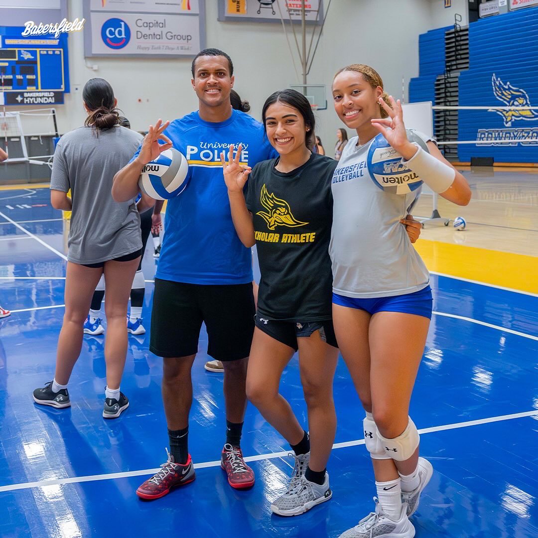 CSUBAthletics's tweet image. 𝑬𝒙𝒄𝒊𝒕𝒆𝒎𝒆𝒏𝒕 𝒊𝒏 𝒕𝒉𝒆 𝑰𝒄𝒂𝒓𝒅𝒐🤩

#RunnersOnTheRise | #WorkToWin | #DareToBeDifferent