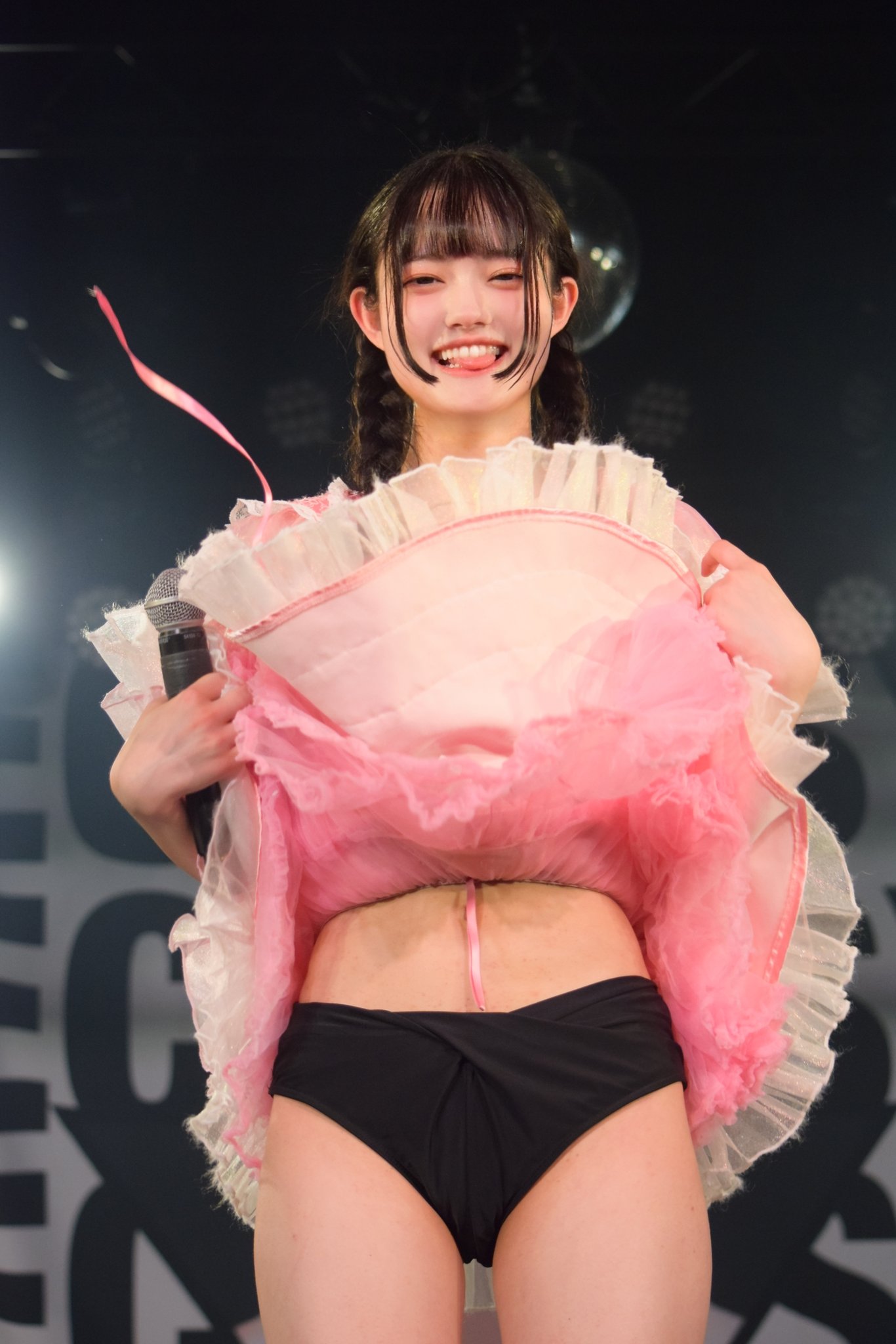 アイドル パンチラ アイコラ 