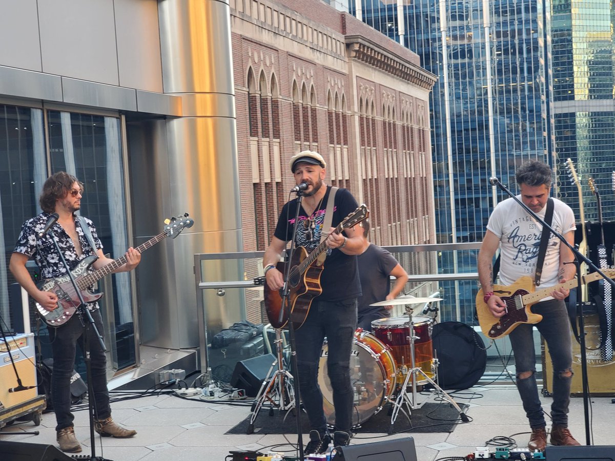 Thank you <a href="/przfgtr/">Prizefighter Music</a> for a beautiful evening! #summerinthecity #mykindoftown