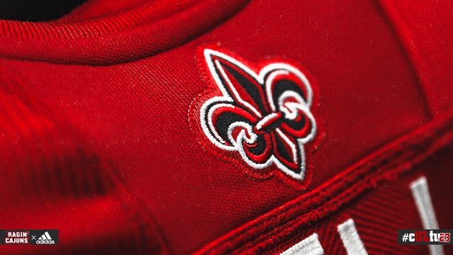Dylan Singleton (@dylan_slngleton) on Twitter photo I am very blessed and thankful to receive an offer from THE University of LOUISIANA‼️LETS GEAUX!!! ⚜️🤟‼️🔴⚫️⚪️🔴⚫️⚪️<a href="/CoachMGiuliani/">Mike Giuliani</a> <a href="/michaeldes1/">Michael Desormeaux</a> <a href="/CoachThomas_59/">Dennis Thomas</a> <a href="/TerryMartinLHS/">Terry Martin</a>
#AGTG #TRENCH I am very blessed and thankful to receive an offer from THE University of LOUISIANA‼️LETS GEAUX!!! ⚜️🤟‼️🔴⚫️⚪️🔴⚫️⚪️<a href="/CoachMGiuliani/">Mike Giuliani</a> <a href="/michaeldes1/">Michael Desormeaux</a> <a href="/CoachThomas_59/">Dennis Thomas</a> <a href="/TerryMartinLHS/">Terry Martin</a>
#AGTG #TRENCH