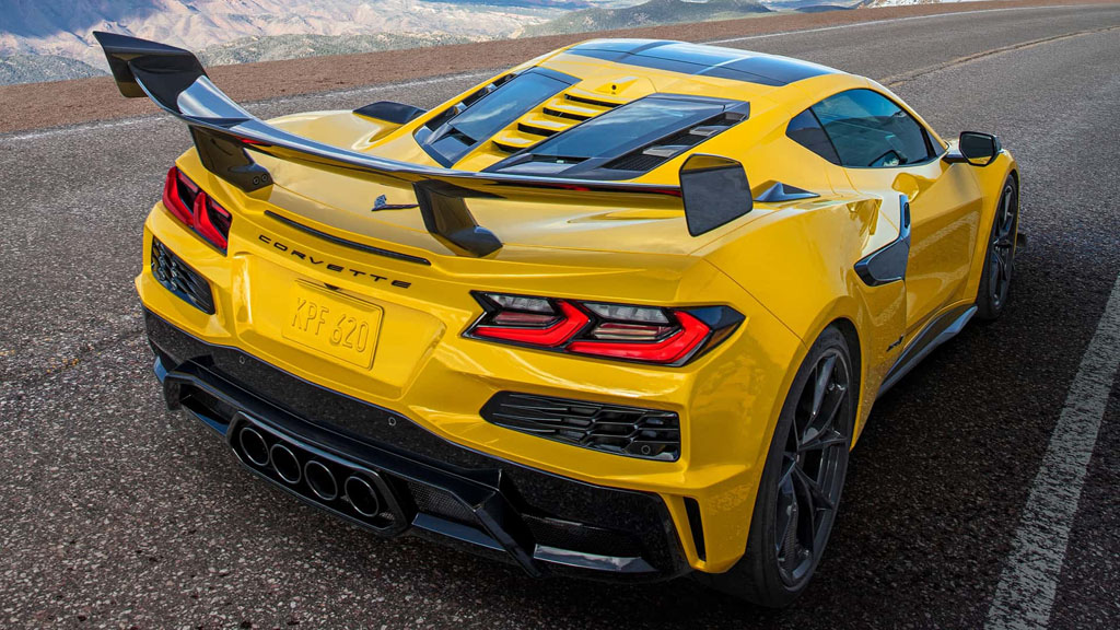 AutomotiveAddicts tweet media