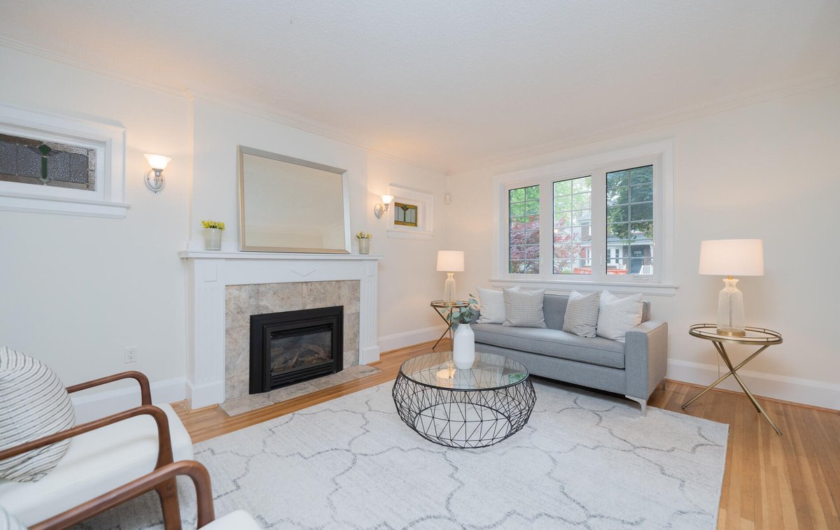 bel_lelli's tweet photo. FOR LEASE! 341 Old Orchard Gr. Lawrence Park
$5000/month + utilities
Turn key, spacious, 3 bed, 2 full bath, 2 parking, finished lower level with separate entrance; John Wanless ES, Lawrence Park CI, subway.
#EXECUTIVELEASE #toprealtors #BelindaLelliTeam #chairmansteam2023 https://t.co/MPYjl9buuA