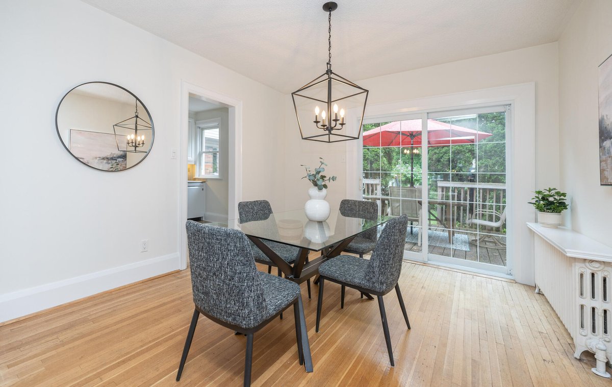 bel_lelli's tweet photo. FOR LEASE! 341 Old Orchard Gr. Lawrence Park
$5000/month + utilities
Turn key, spacious, 3 bed, 2 full bath, 2 parking, finished lower level with separate entrance; John Wanless ES, Lawrence Park CI, subway.
#EXECUTIVELEASE #toprealtors #BelindaLelliTeam #chairmansteam2023 https://t.co/MPYjl9buuA