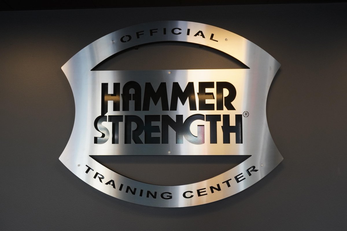 Hammer Strength tweet media