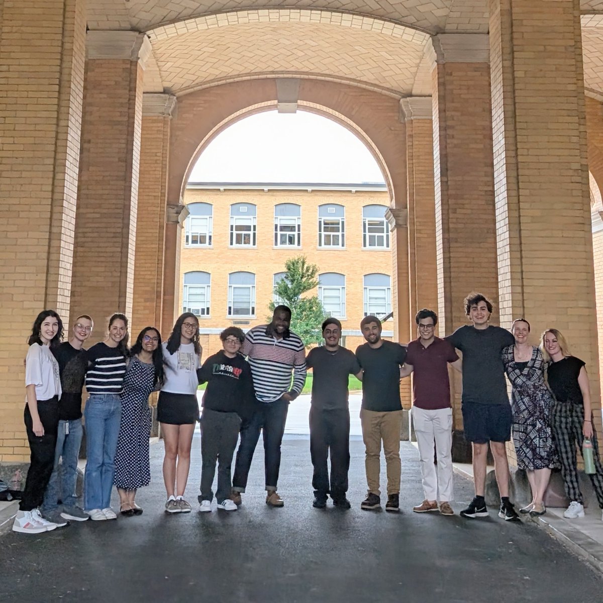 snickclunk's tweet image. The Lee lab loved hosting fellow worm labs @MondouxLab &amp;amp; @KarlFredVx at UMass Lowell for our (second, hopefully at least biennial) Mind Meld! 
🪱🤓 We caught up on science via mini-talks, chatted over lunch, &amp;amp; had a bubble tea-fueled campus tour led by official UML guide, Thiago!