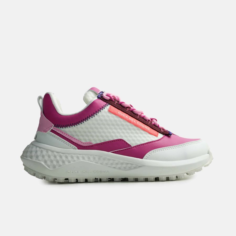 Duca del Cosma set to unveil its 2025 Spring/Summer Collection (SS25) at the 2024 PGA Buying and Education Summit Frisco. <a href="/DucadelCosmaNL/">DucadelcosmaNL</a>  <a href="/Ducadelcosma_/">Duca del Cosma Official</a> thegolfwire.com/duca-2025-spri…