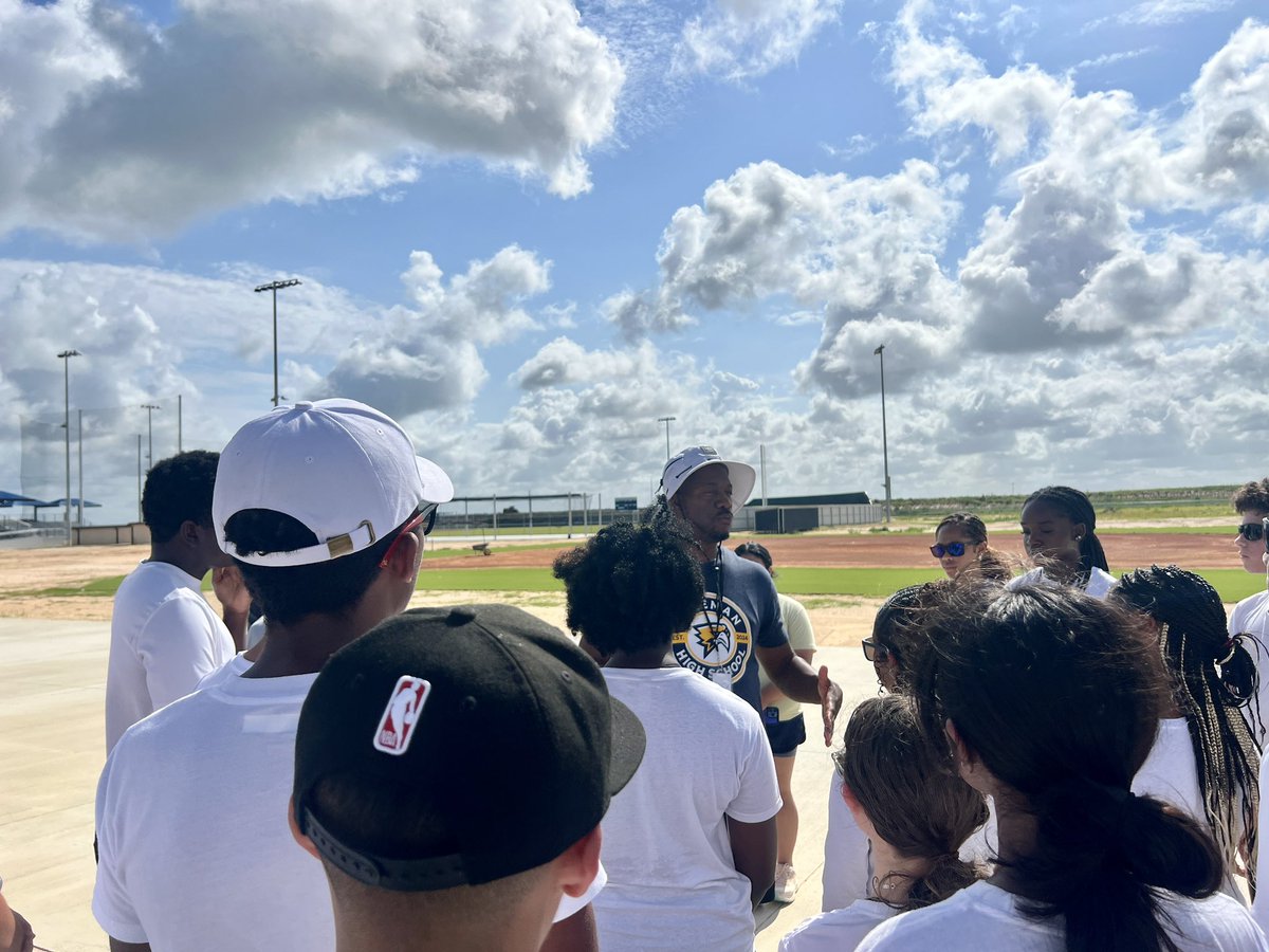 FreemanHSBand tweet media