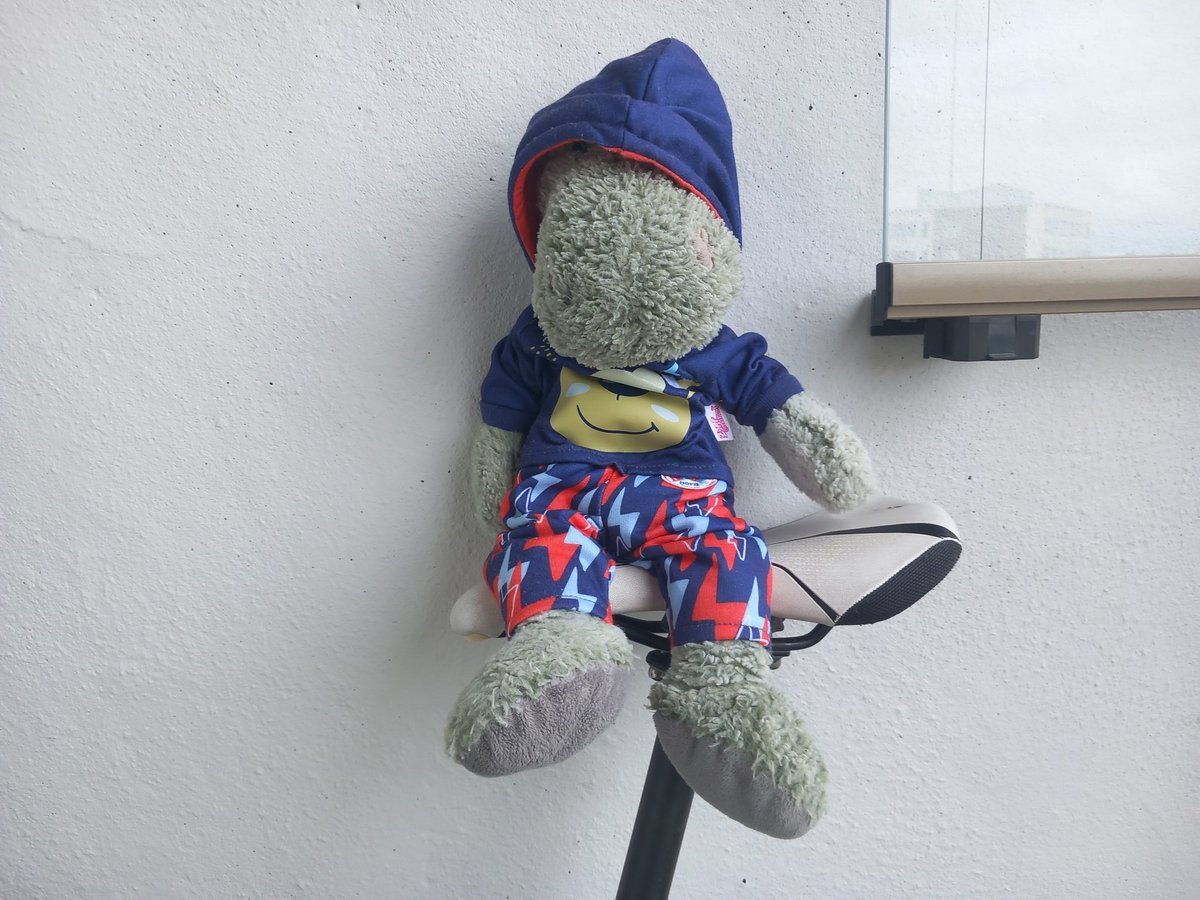 This picture is taken from the Tampere holiday. I'm back home. How's your life? #X #holiday #holidayisover #tampere #ezrathehippo