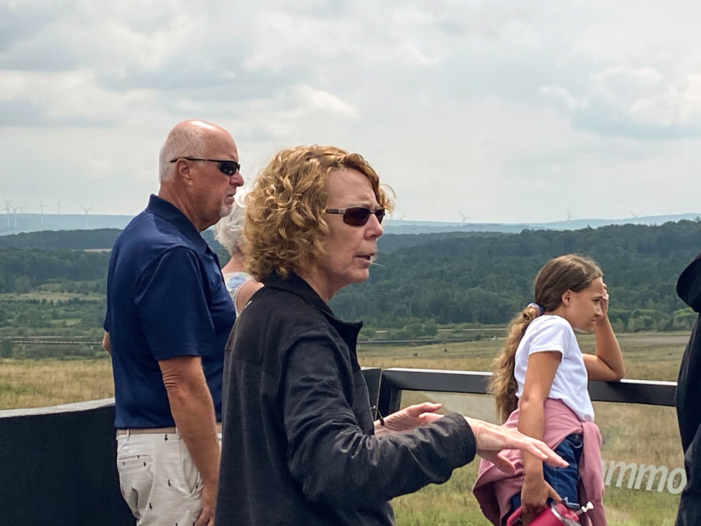 Flight93Friends's tweet photo. Deborah Borza, mother of Deora Frances Bodley from Flight 93, engages with young leaders at the @Flight93NPS. She shared her ongoing support for the memorial and commitment to educating future generations about the Flight 93 story. #Flight93 #Teach2Remember https://t.co/skNGVKvfc0