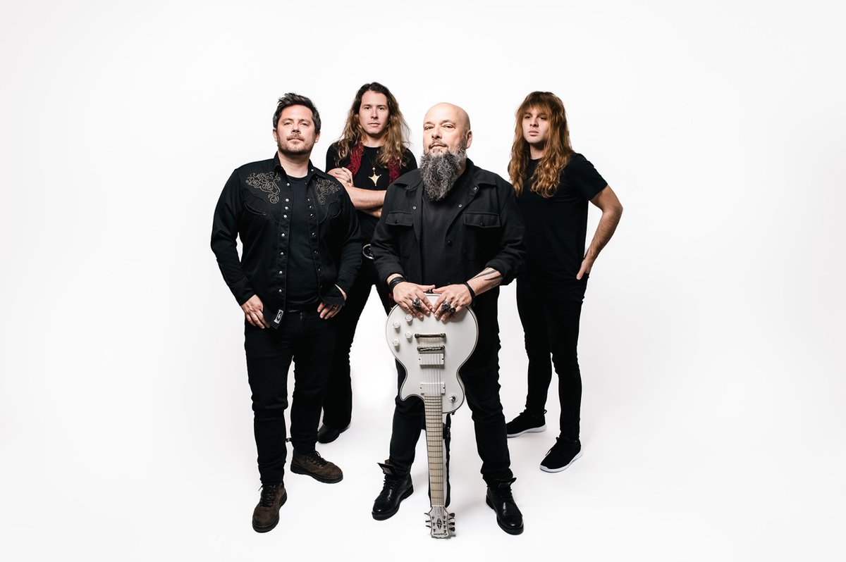 RollingStoneFra's tweet image. SON DU JOUR : Découvrez "We Are Alive", le nouveau morceau signé Last Temptation : rollingstone.fr/last-temptatio…

🖤 A retrouver dans Heart Starter, leur prochain album, prévu pour le 13 septembre.

#lasttemptation #WeAreAlive #heartstarter