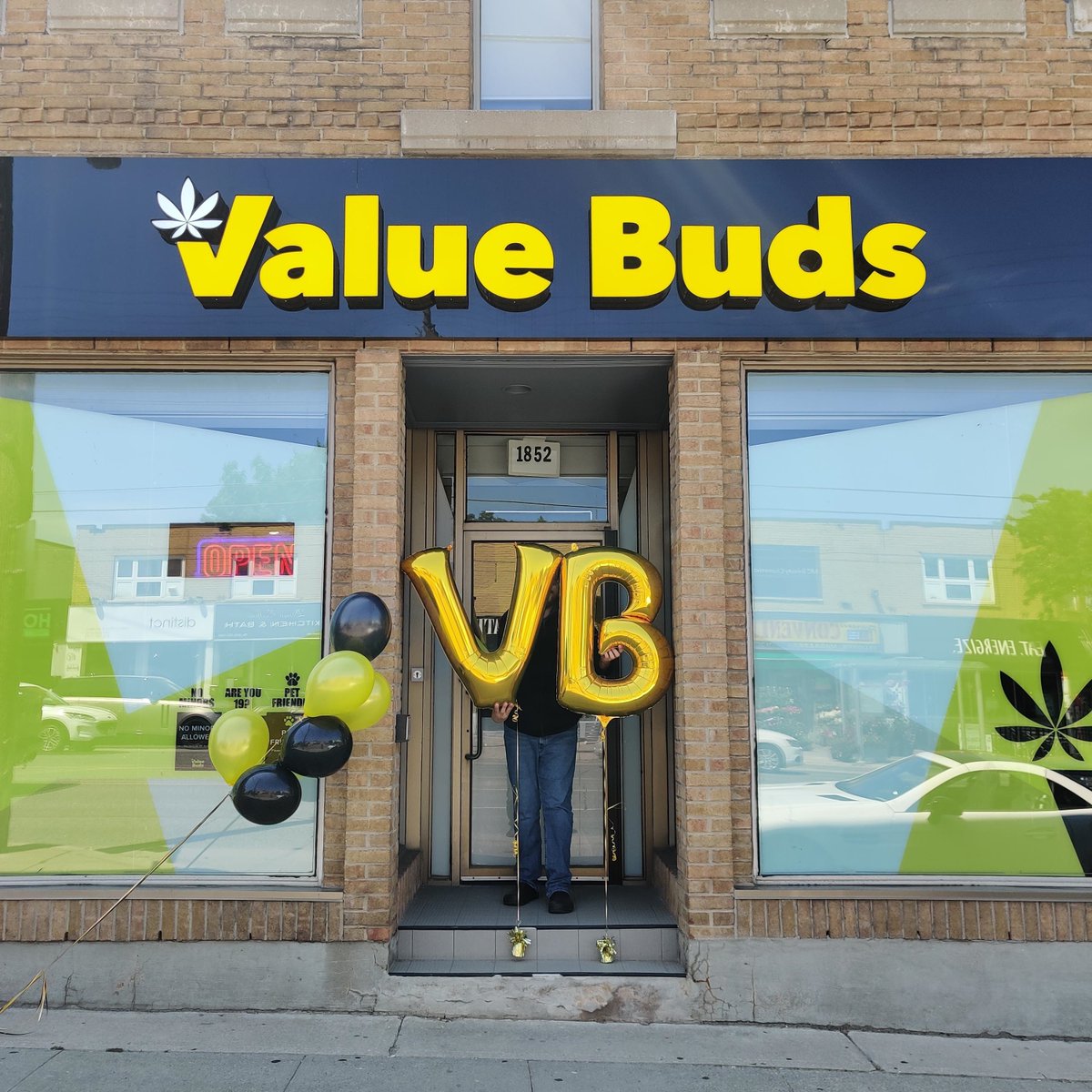 Nova Cannabis Stores tweet media