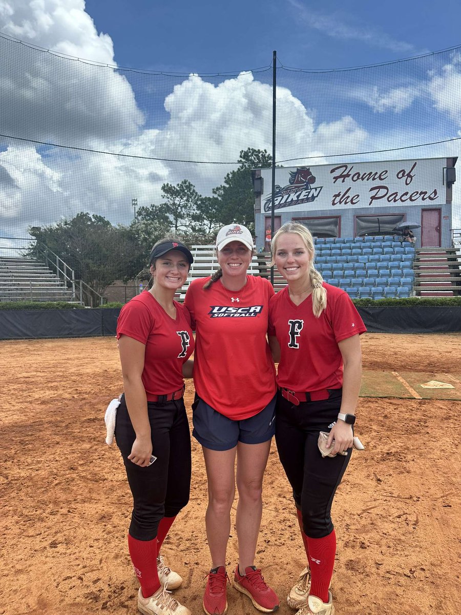 hunterhoffman48's tweet photo. Thank you to the coaches and players today at USC Aiken and Augusta University. Even in the rain I had a great time!! Loved getting in some reps and hope to see you all again soon. ❤️🥎🧨@CoachpooleU @AliciaDorgan @AUG_Softball @firecrackersmm @Firecrackersinc https://t.co/jrJh6M4tWv
