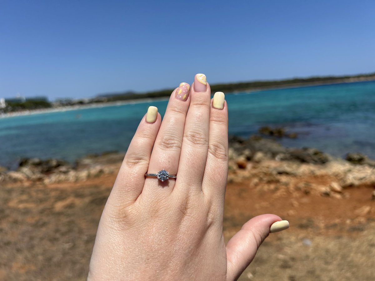 Naomi Wilson tweet media