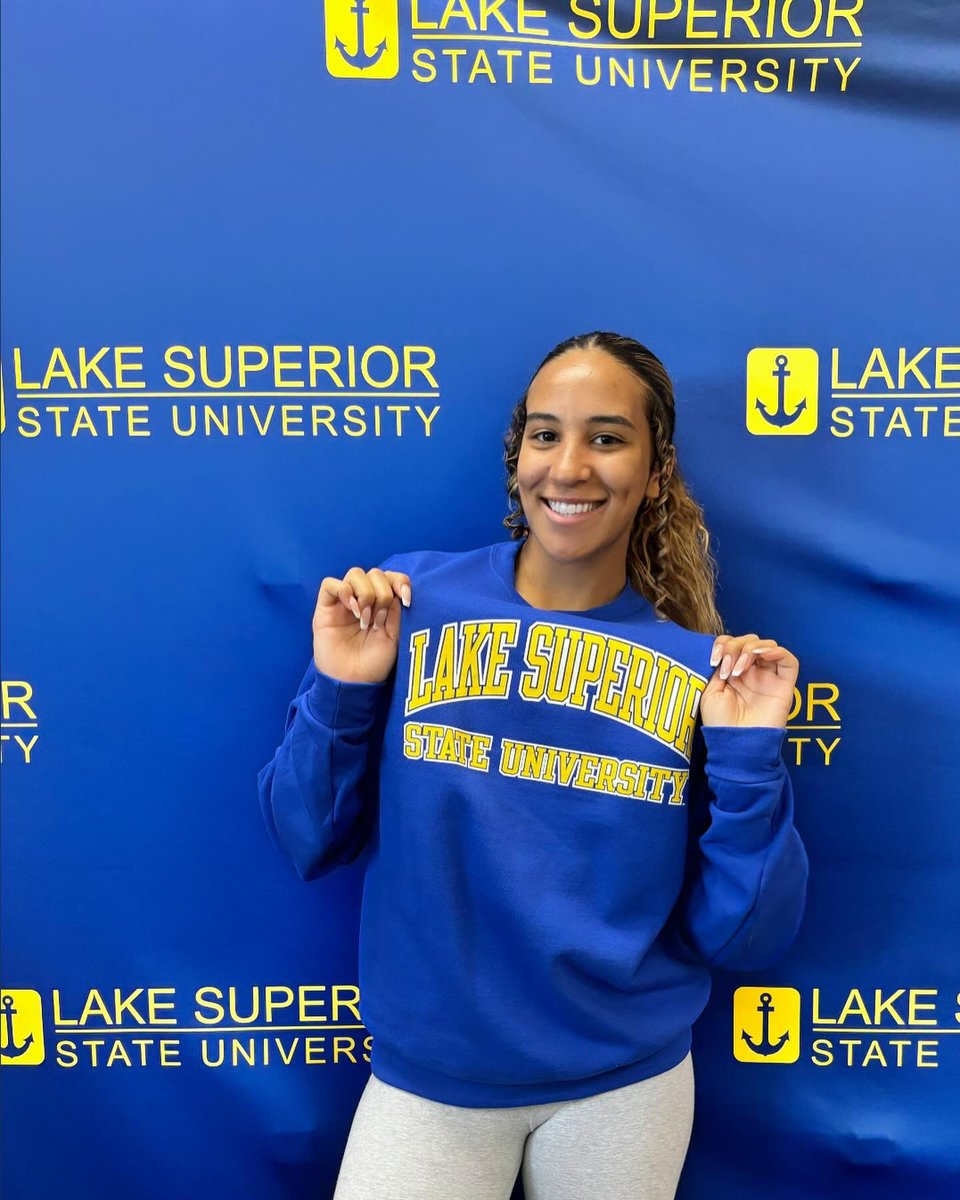 Saige_4_7's tweet photo. I’m beyond thrilled to announce my commitment to play basketball for Lake Superior State University!! I’m excited to join the Laker family. Go lakers!💙💛
@CoachHowrigon @coachalix @FGRathletics https://t.co/if5bNmOLtv