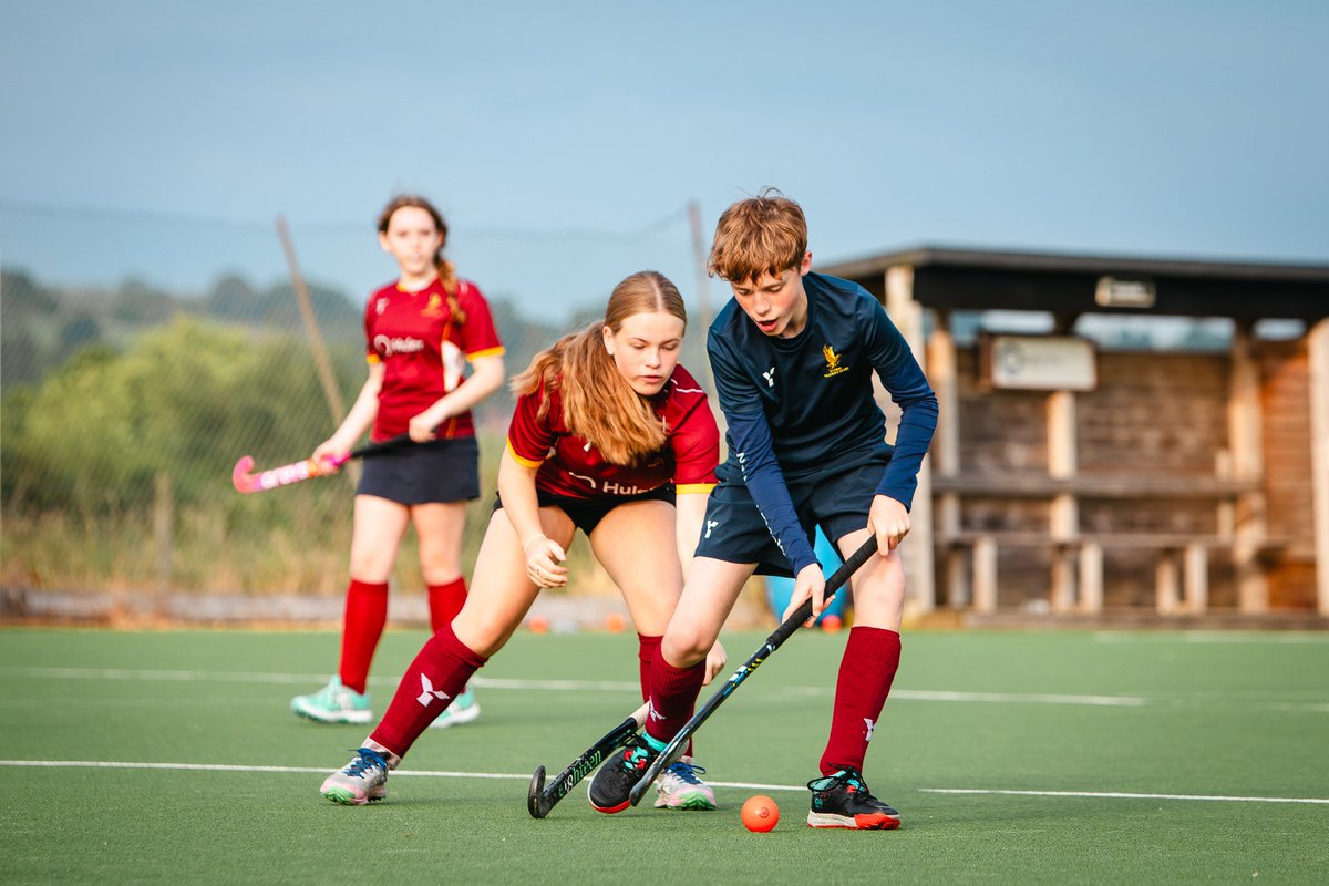 Stonehockeyclub's tweet photo. A few action shots of our 'Level Up' Sessions this summer. @Y1Hockey @EnglandHockey #MightyStone #StoneHockeyClub https://t.co/EOS1nuTvHC