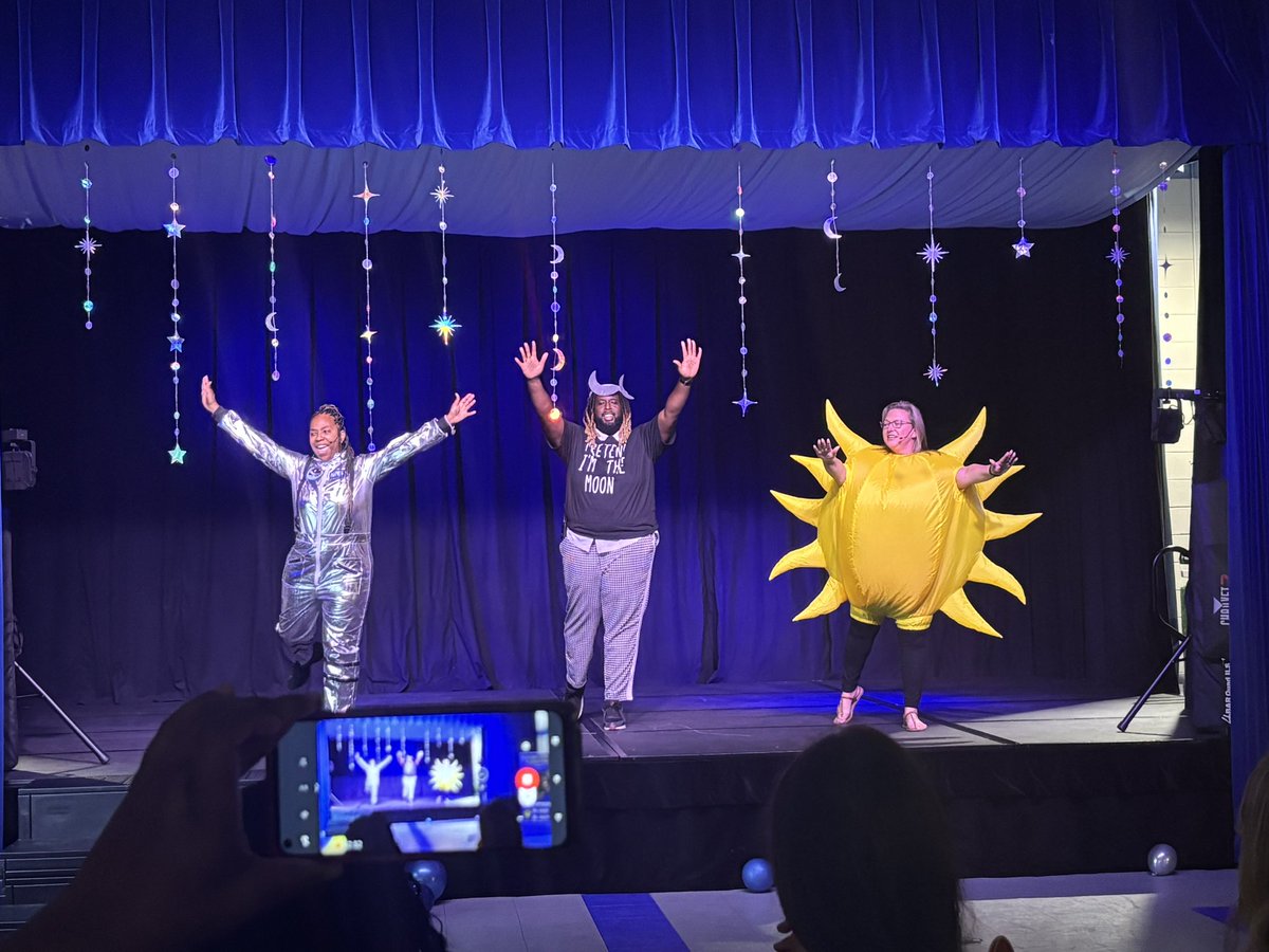 Amanda Chafin (@mrschafinccsd) on Twitter photo To Proficiency and Beyond! 🚀 What a way to start the year! The best ADMIN bringing the best ENERGY today. Looking forward to a wonderful school year! <a href="/PowderSpringsES/">Powder Springs ES</a> #PSEisTHEbestplacetobe To Proficiency and Beyond! 🚀 What a way to start the year! The best ADMIN bringing the best ENERGY today. Looking forward to a wonderful school year! <a href="/PowderSpringsES/">Powder Springs ES</a> #PSEisTHEbestplacetobe