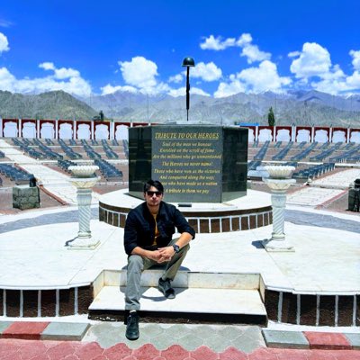 Shubham_tomarr's tweet photo. #NewProfilePic https://t.co/NMdnUFFwV9