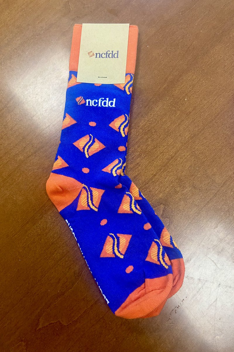 See what happens when you commit to a brand? When your colleagues see certain swag at a conference, they know what must be done. Funny, but the 3 universities at which I have held FT positions all share the same campus colors: orange &amp; blue. 
And a quick shout out to <a href="/NCFDD/">NCFDD</a>! 🧡💙