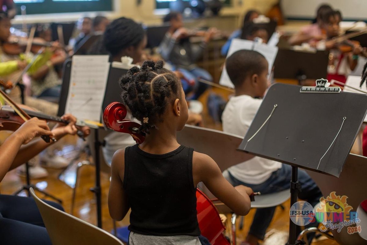 ifsiusa_edu's tweet photo. Our summer program kids are immersed in music lessons! They’re focused, engaged, and learning so much from our talented teachers. 🎹🎸 Check out these photos to see the dedication as they explore the music world! 🌟 

#MusicEducation #CreativityInAction #SummerProgram #Inspiring https://t.co/EwCvbb09qO