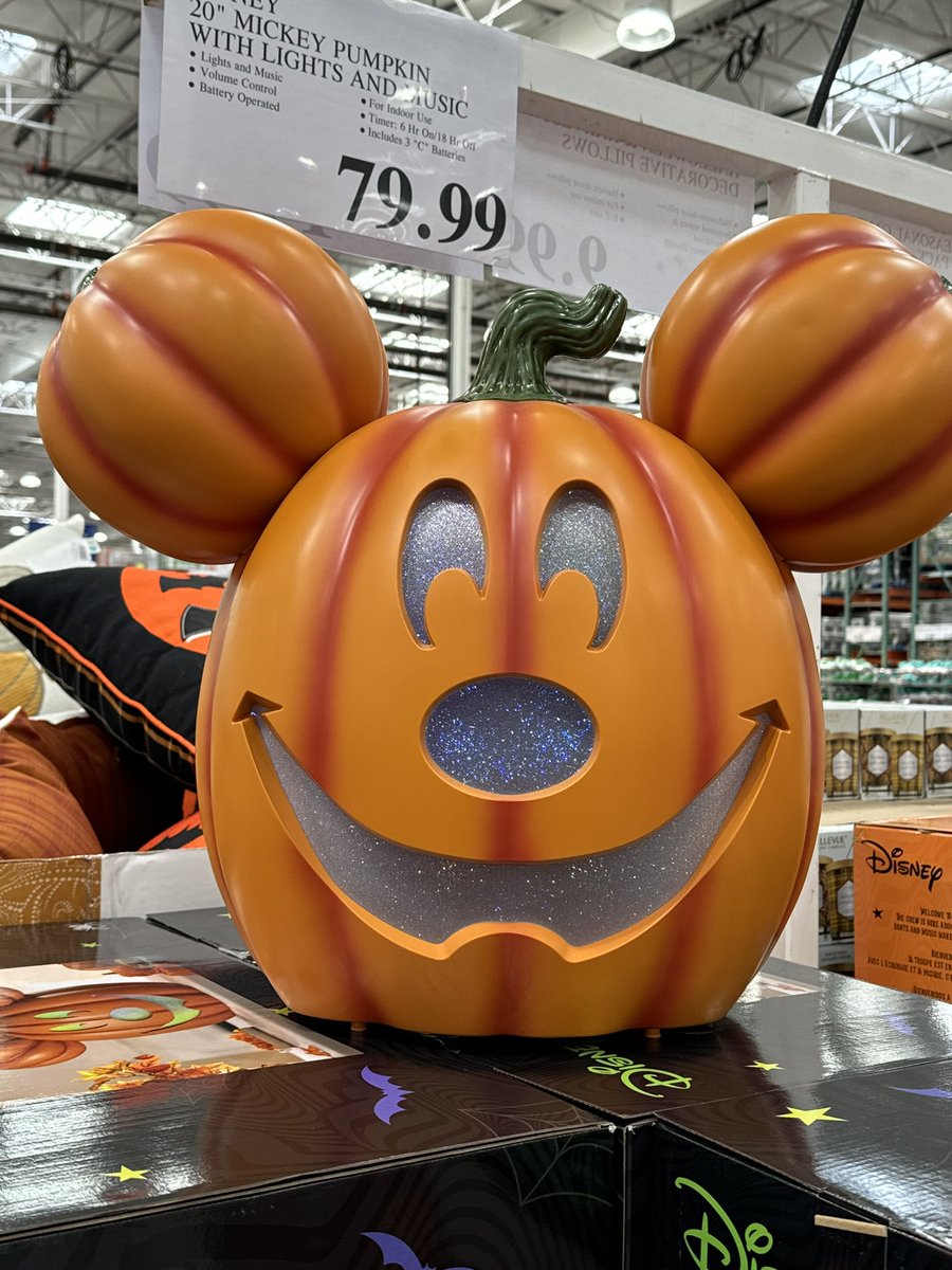 christan tweet media