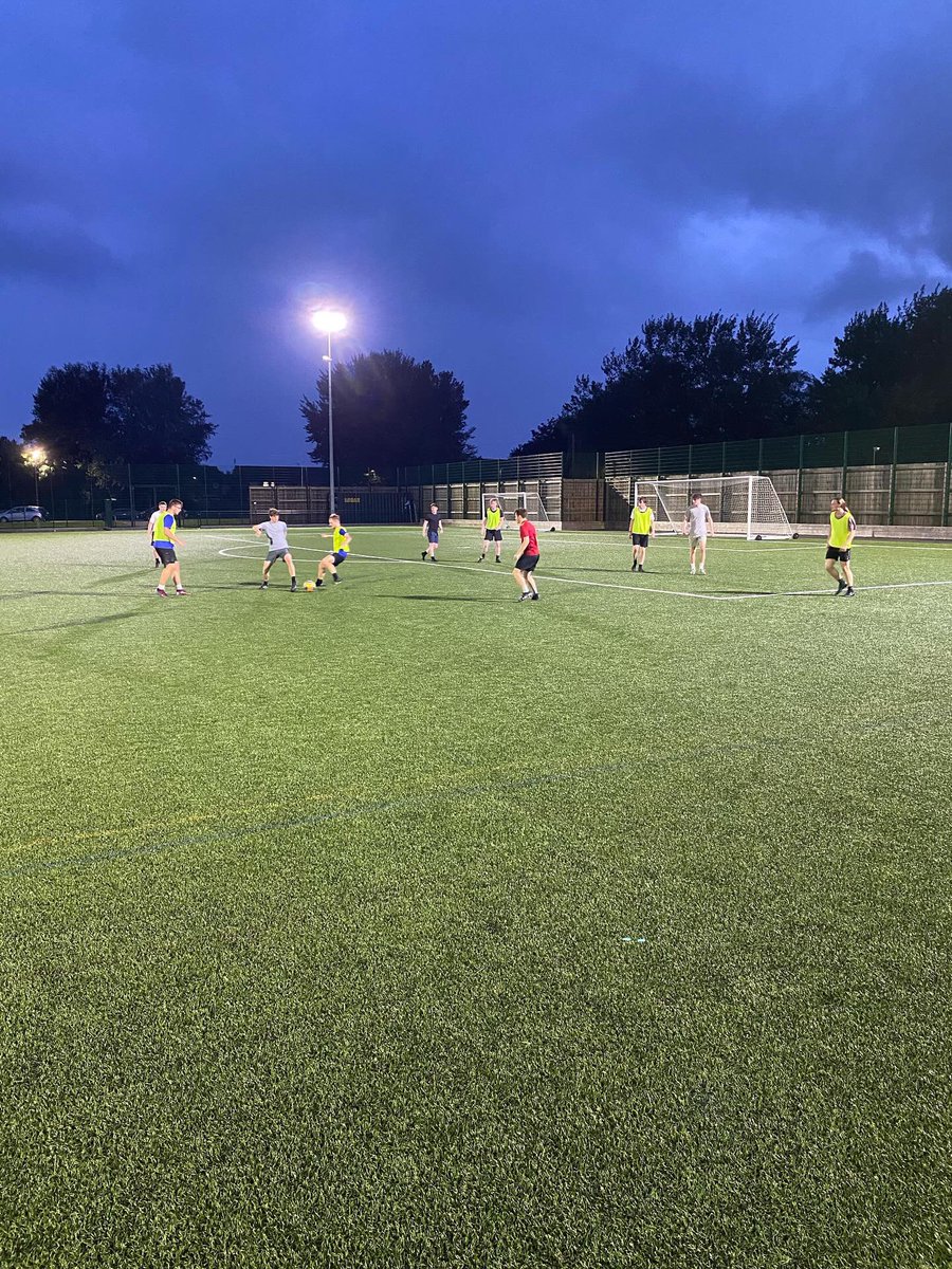 Good first few sessions for the recently revived Sacre Coeur 🔵⚽️

Always on the look out for new additions, if anyone’s interested send us a DM.