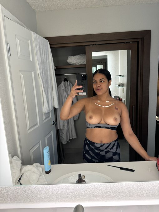 &ldquo;Maya you haven&rsquo;t been online&rdquo;  I have been university touring this month! One more school to look at