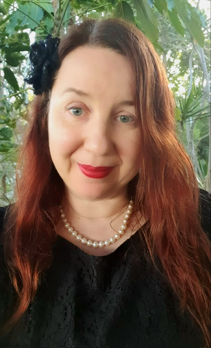 Dr Christine Feldman-Barrett tweet media
